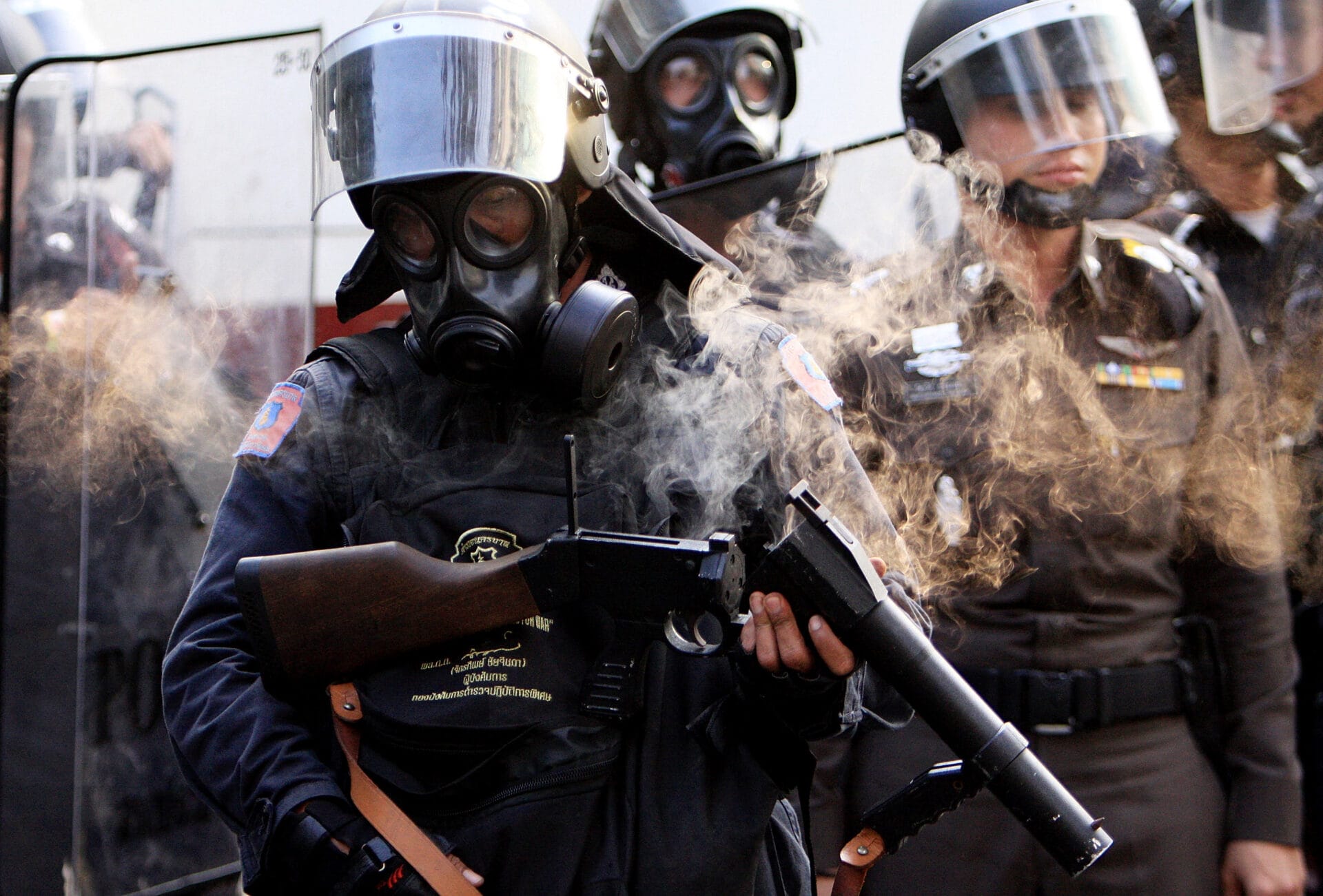International Standards - Thailand Protesters Clash with Police in Bangkok